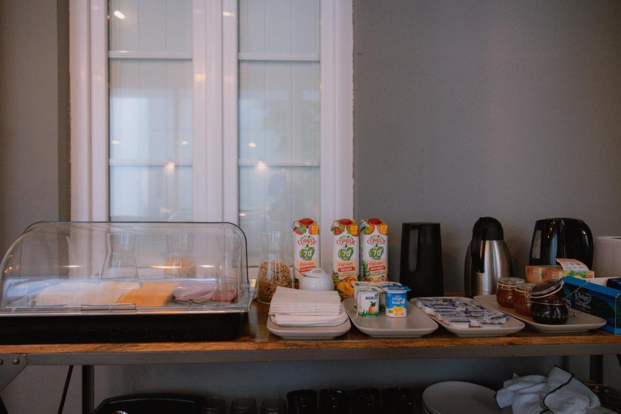 The Lx Hill Hostel Lisbon Luaran gambar