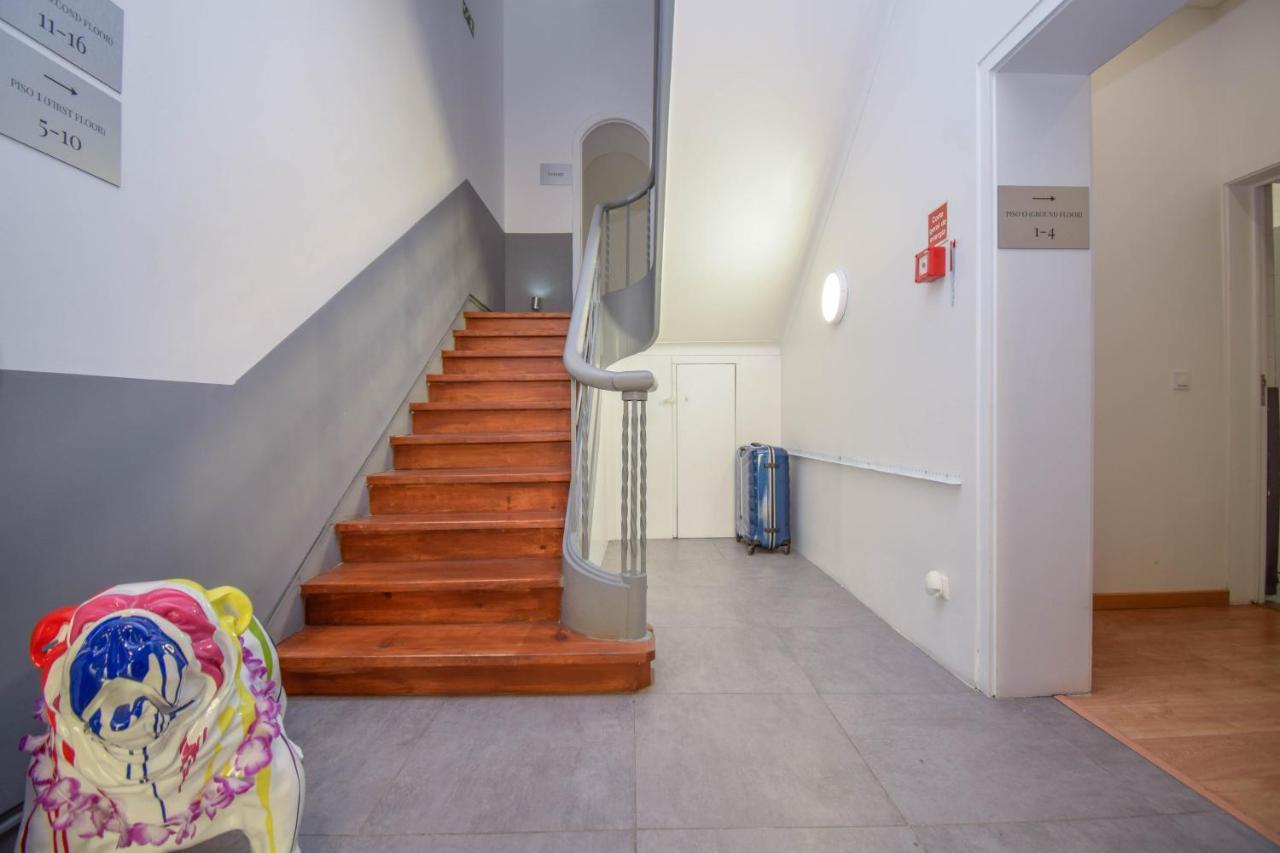 The Lx Hill Hostel Lisbon Luaran gambar